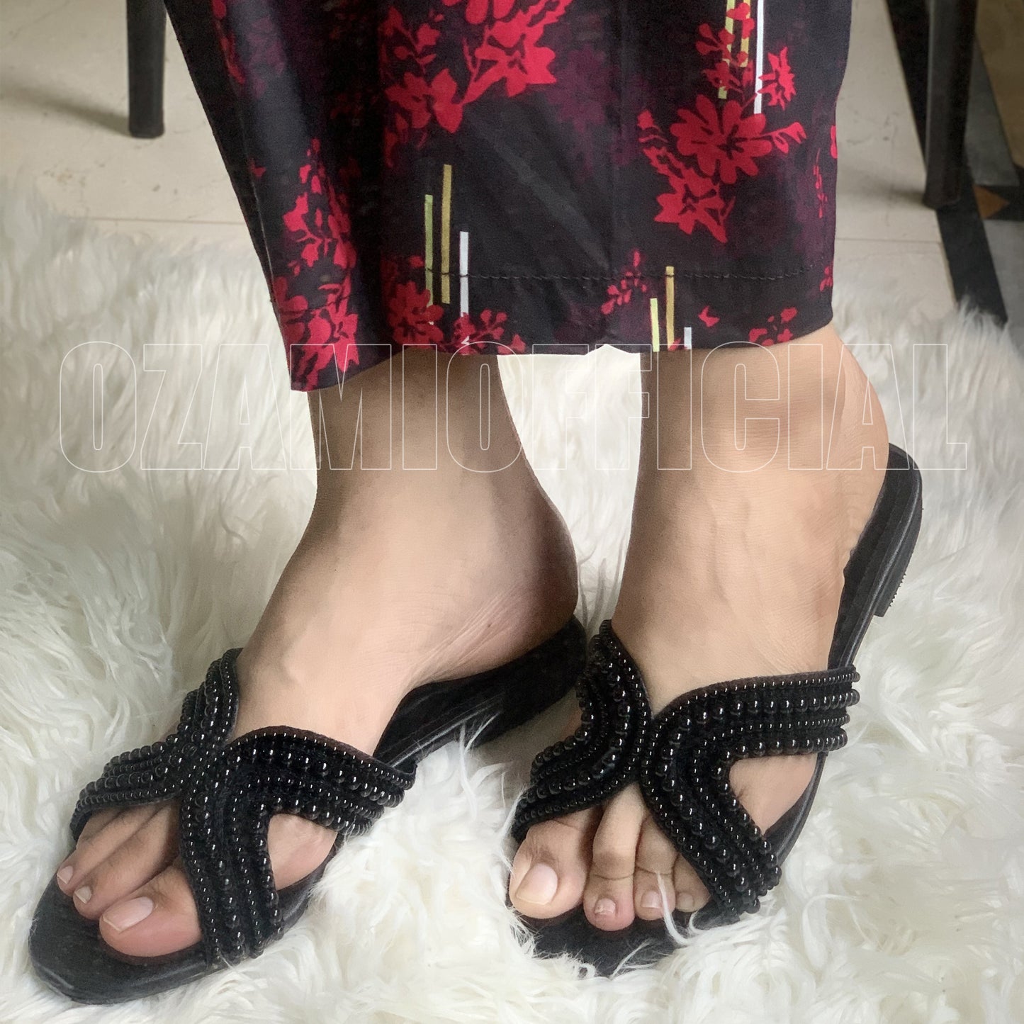 LUSH TREAD BLACK