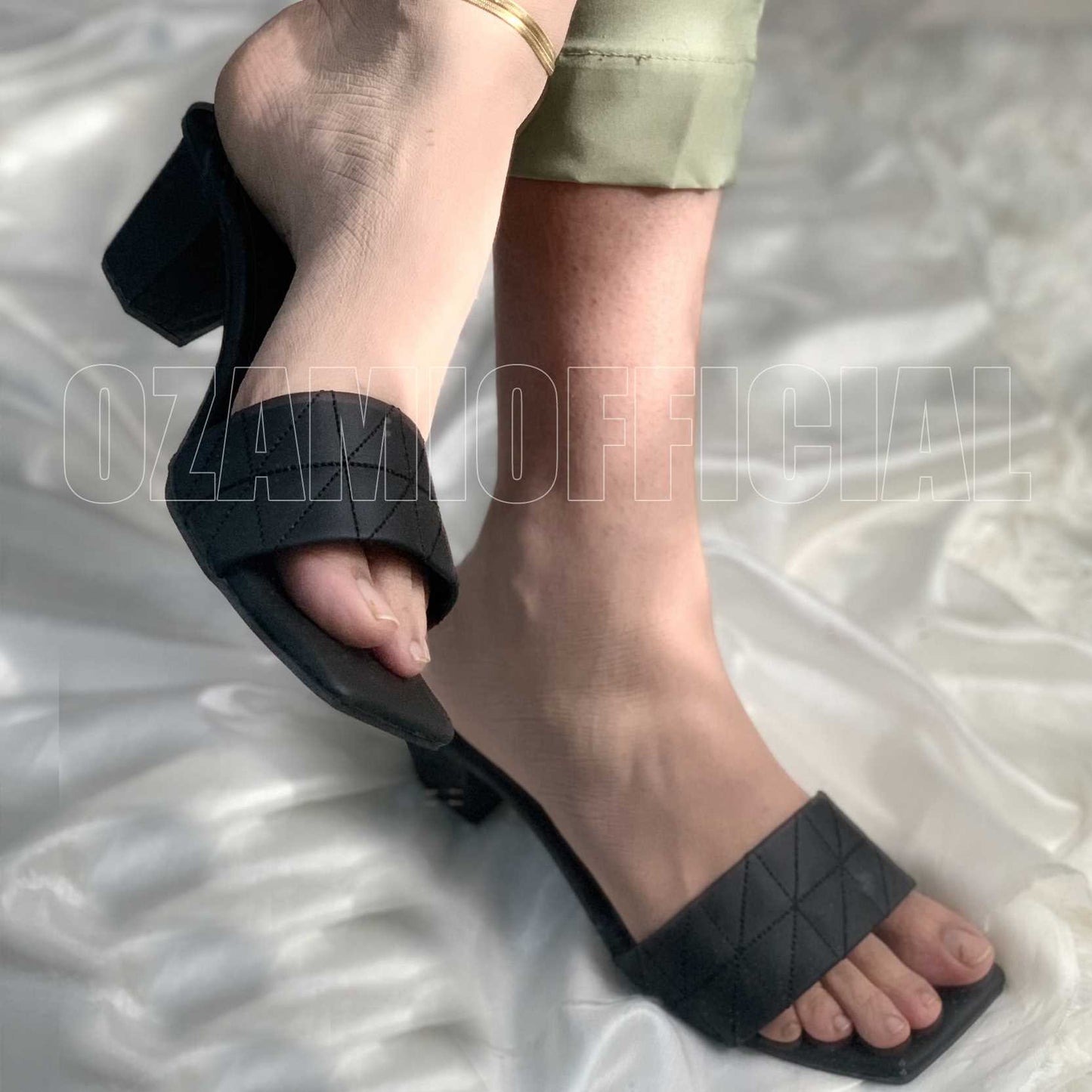 SUNG BLACK